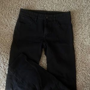 Uniqlo black jeans size 28x34